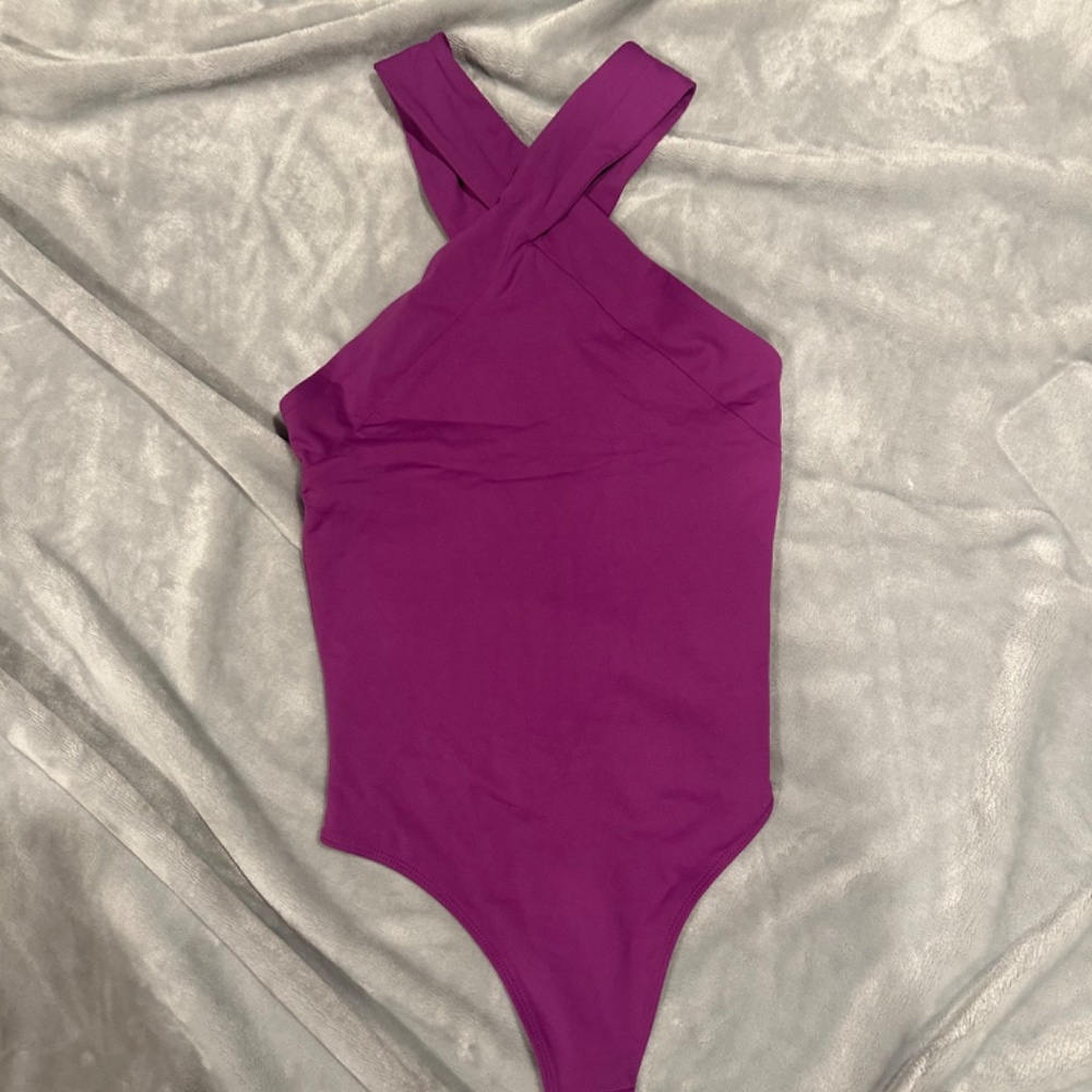 Contour Bodysuits - Picture 2 of 4